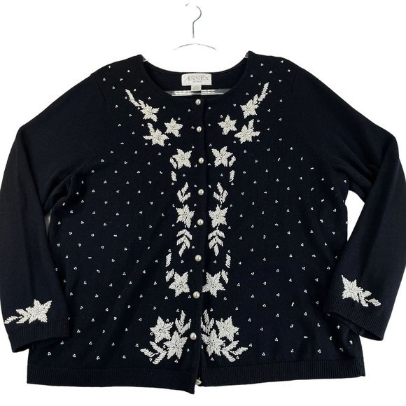 NWOT Womens XXL* Black White Floral Embellished Beaded Pearl Buttons Sweater - Picture 1 of 11